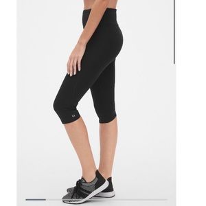 Gap Fit gFast Crop High Rise Blackout Legging